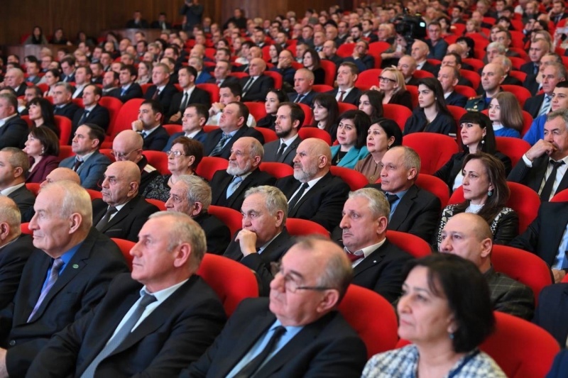 Команда АРО РСМ на XXI заседание государственного совета – хасэ Республики Адыгея